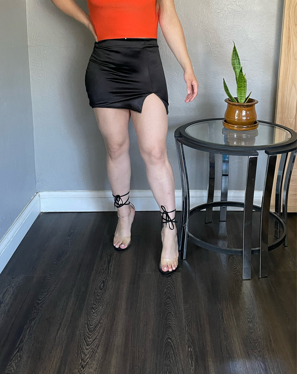 Silky flirty mini skirt